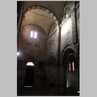 Bologna, photo Miguel Hermoso Cuesta , Interno della chiesa dei Santi Vitale e Agricola,3.jpg